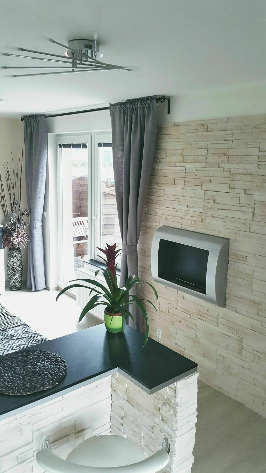 Bastien Studio Near Airport Прага Экстерьер фото